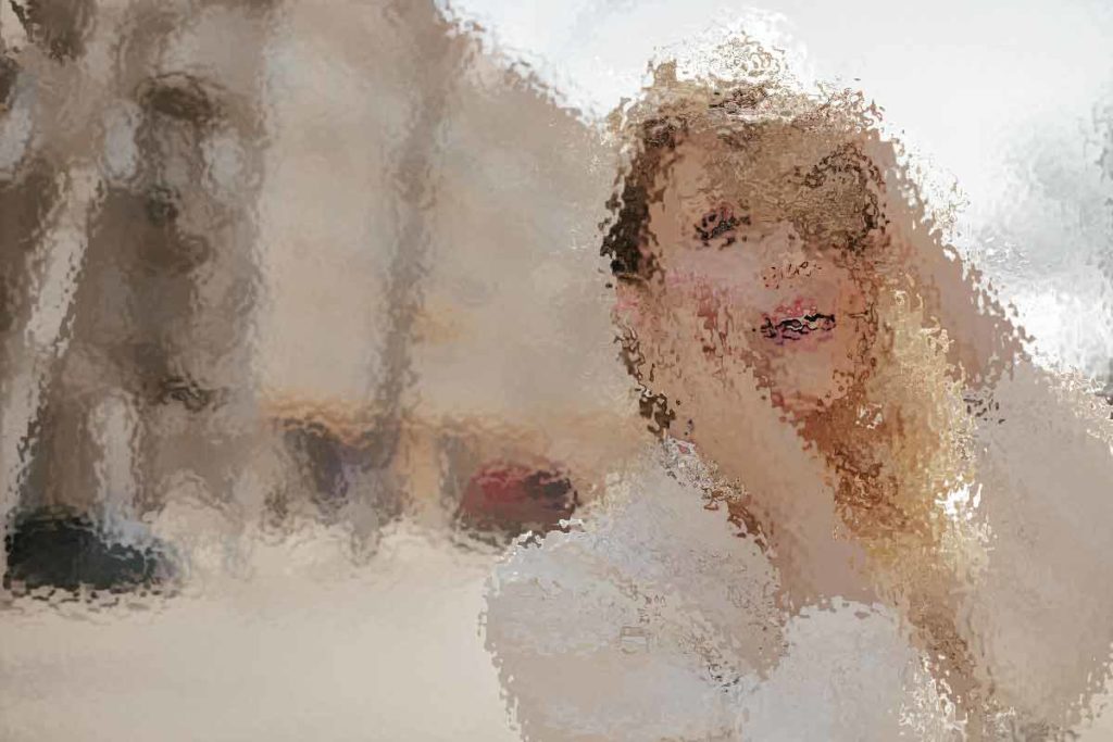 How to Take the Perfect Instagram Selfie: Dos & Don’ts
